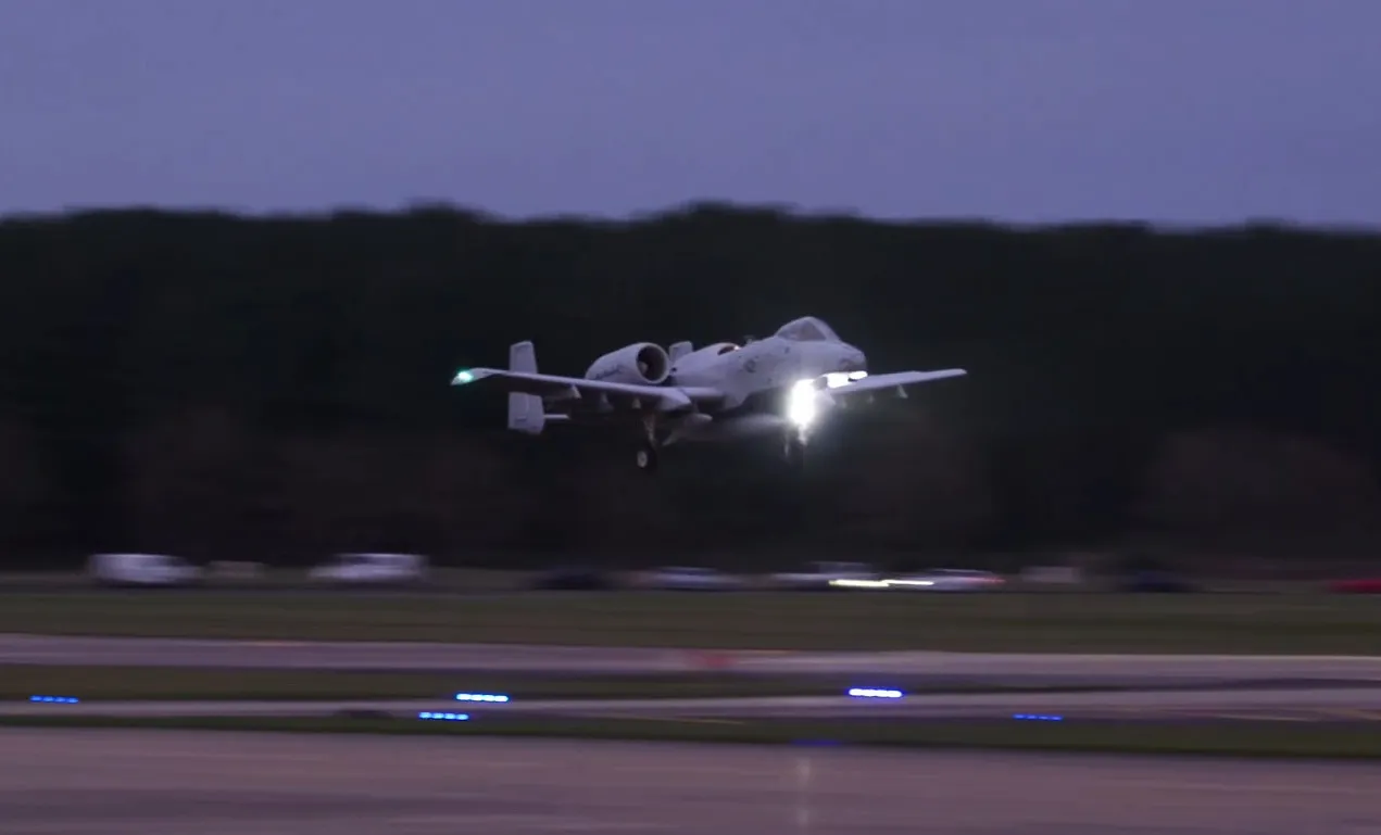 A-10C Thunderbolt II slijeće na RAF Lakenheath, 30. mart 2026.